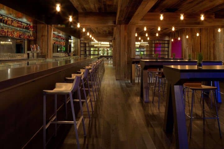 Lounge 103 of 120