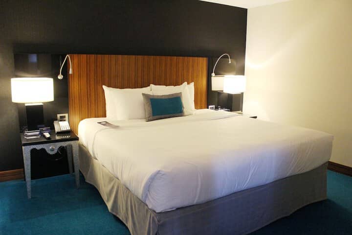 Room 22 of 120