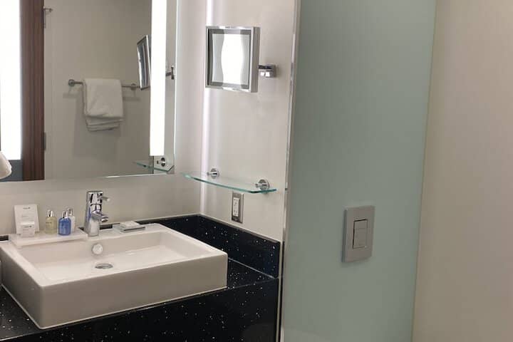 Room 72 of 120