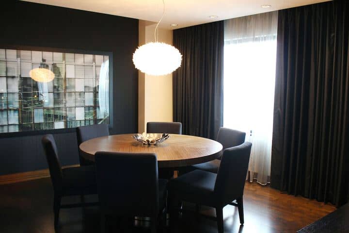 Room 28 of 120