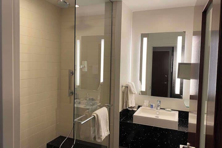 Room 45 of 120