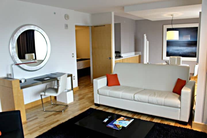 Room 29 of 120